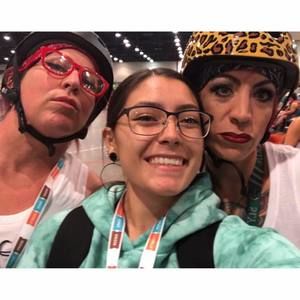 Meet your Posher, Dee